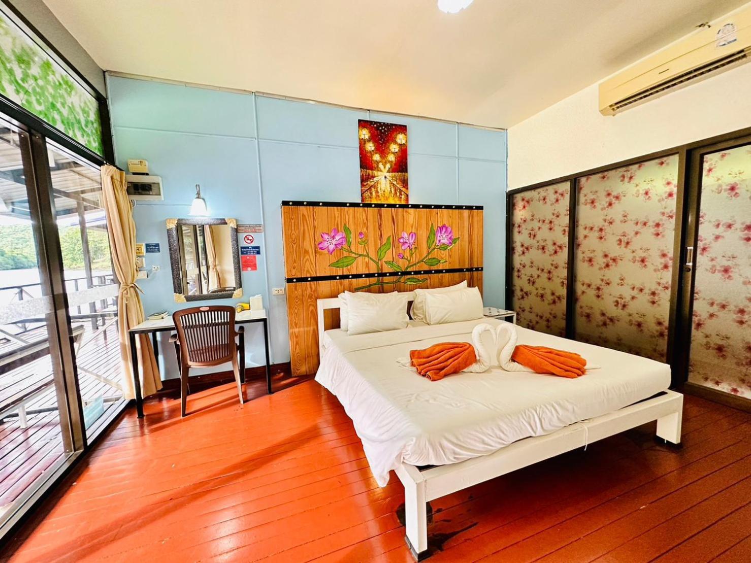 Yoko River Kwai Resort Ban Huai Maenam Noi Exteriör bild