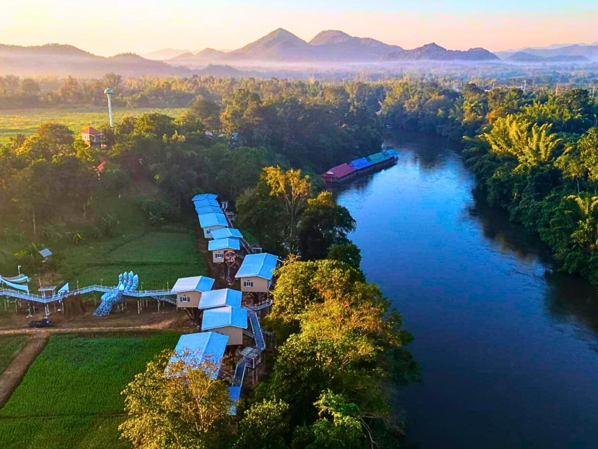 Yoko River Kwai Resort Ban Huai Maenam Noi Exteriör bild